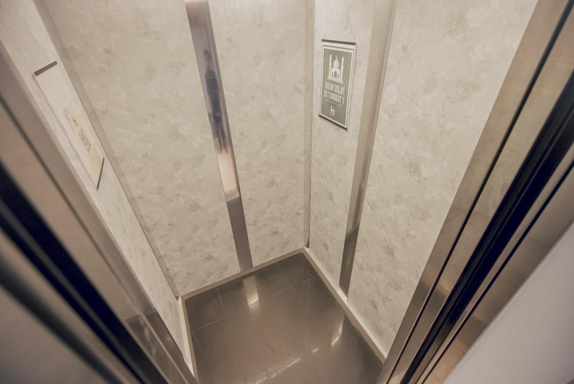 Double H Boutique Hotel 쿠알라트렝가누 외부 사진