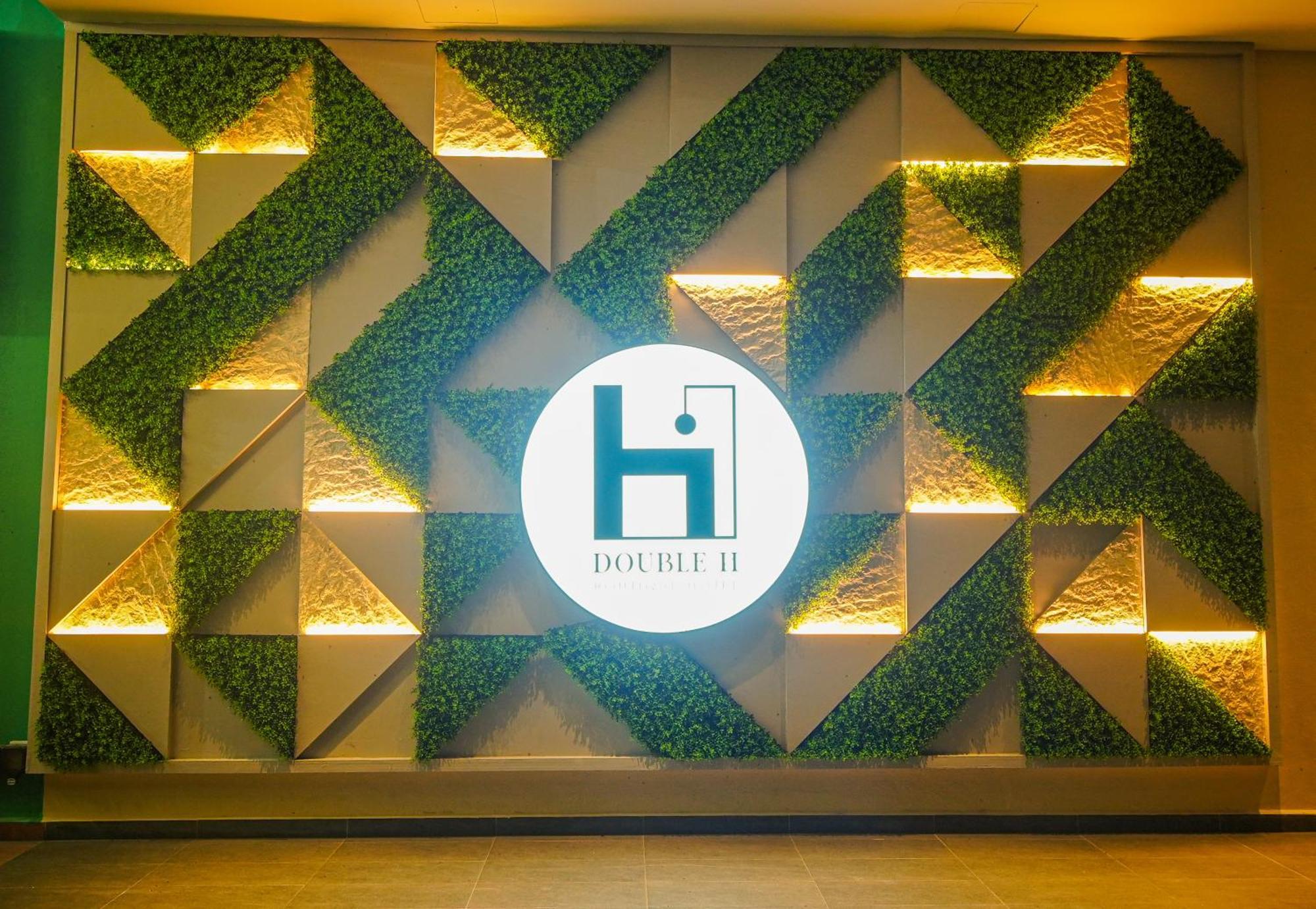Double H Boutique Hotel 쿠알라트렝가누 외부 사진